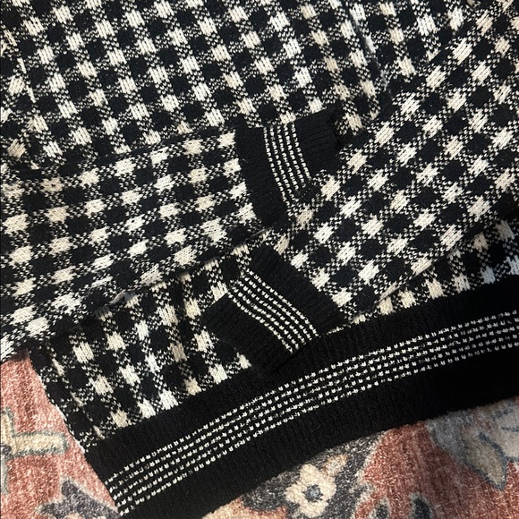 Mango Black and White Patterned Women's Sweater - Picture 4 of 4